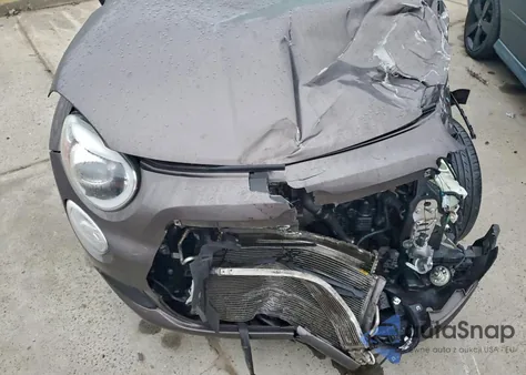 2016 Fiat 500X Easy z USA, uszkodzony, nr VIN ZFBCFXBT8GP470888